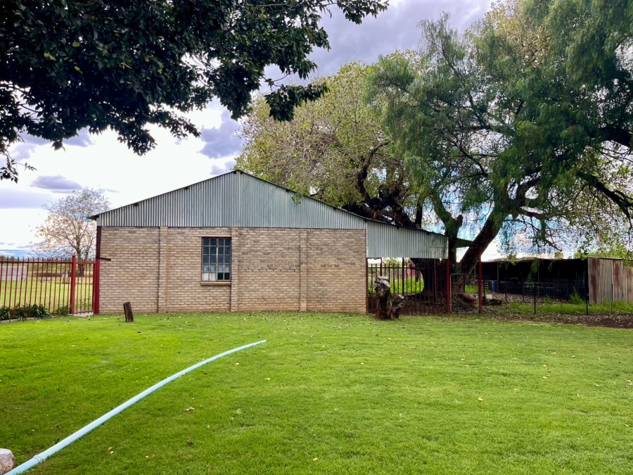 4 Bedroom Property for Sale in Bainsvlei Free State
